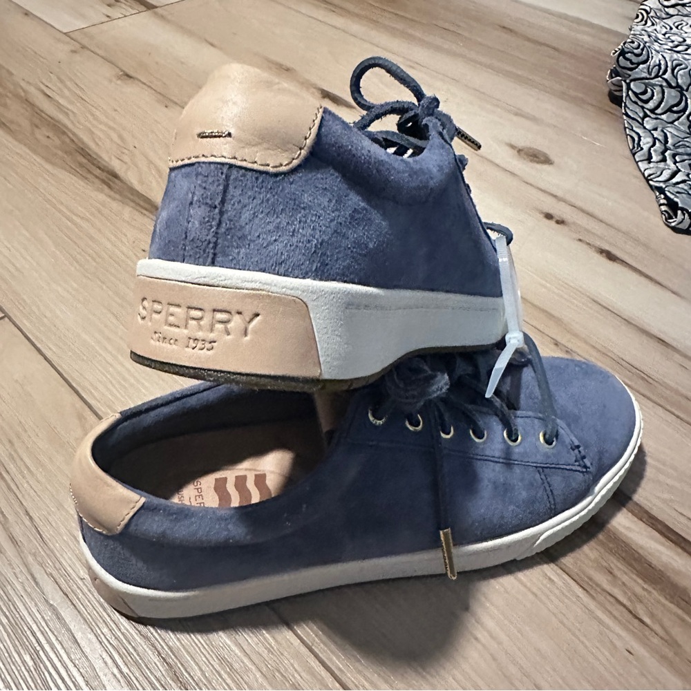 Sperry anchor suede sneakers